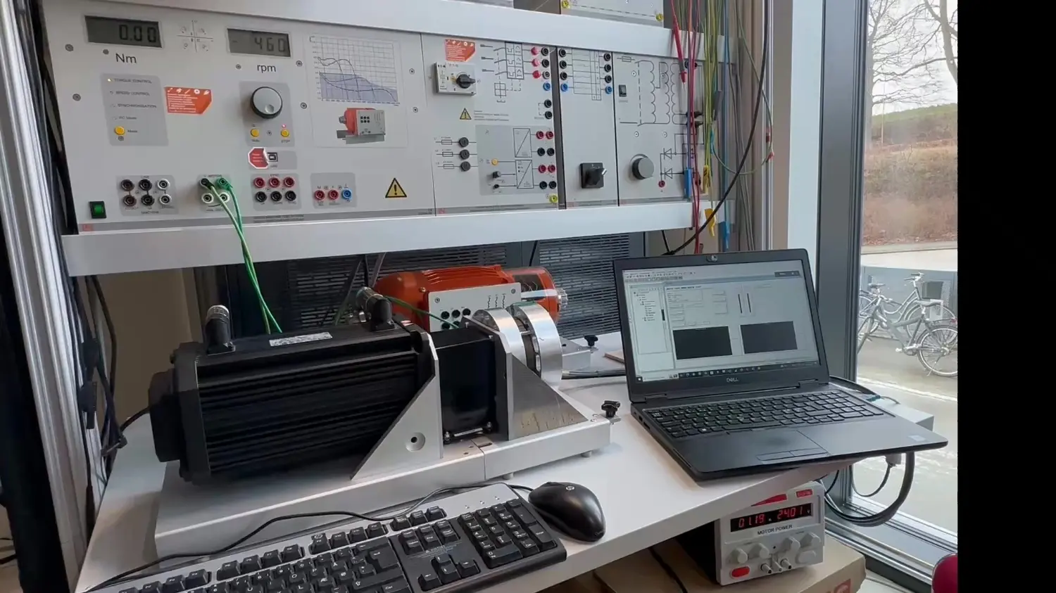 Billede af en testfacilitet, hvor en virksomhed har fået teknisk sparring og fået hjælp til udvikling af nye produkter. 